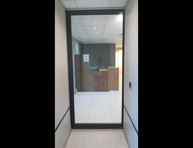 664M² OFFICE TO LET IN TYGER VALLEY